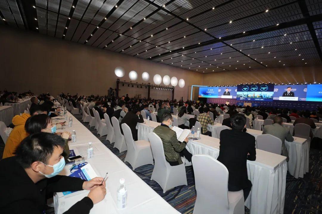 2025年技术突破，人工智能、区块链、量子与6G重塑行业